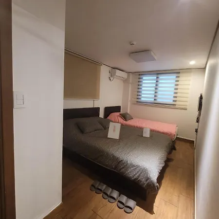 Olive Hostel Myeongdong Seoul Exterior photo