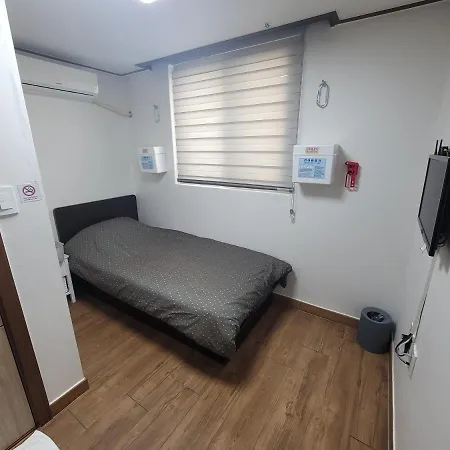 Olive Hostel Myeongdong Seoul Exterior photo