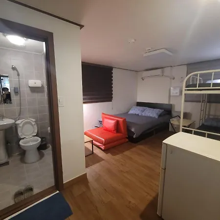 Olive Hostel Myeongdong Seoul Exterior photo